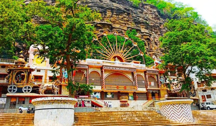 Anusuya Ashram, Chitrakoot, Uttar Pradesh - Vushii.com Anusuya Ashram, Chitrakoot, Uttar Pradesh - Vushii.com